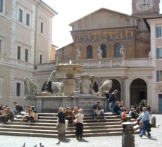 Piazza Santa Maria in Trastevere