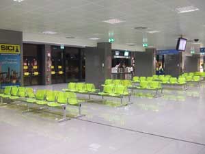 Brindisi Airport, departures