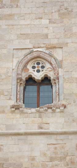 Window, Castel del Monte