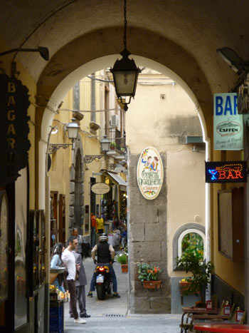 View through archway, Sorrento