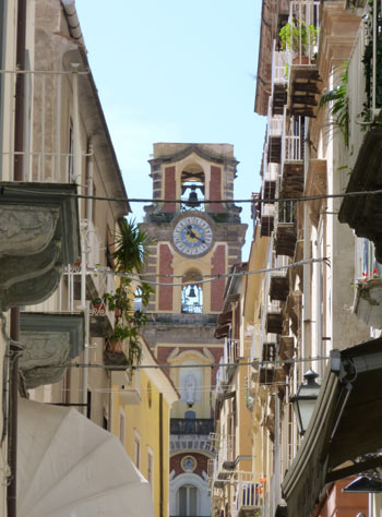 View through archway, Sorrento