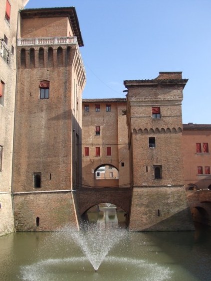 tourist map of ferrara italy