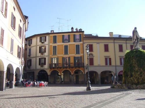 Piazza Garibaldi, Iseo