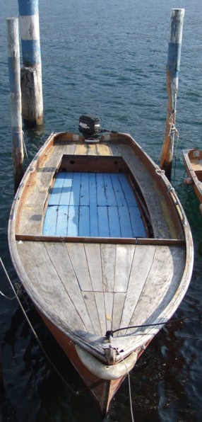 Boat moored, Lake Iseo