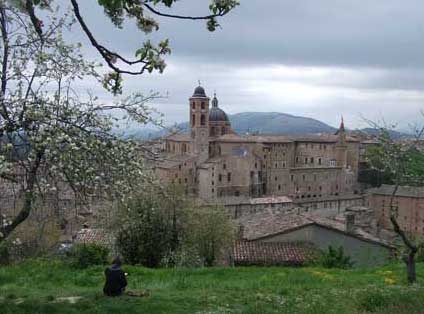 visit urbino italy