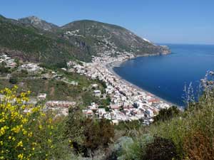 visit lipari