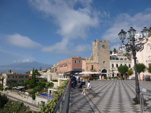 taormina tourist