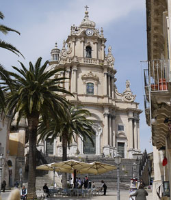 ragusa ibla tourist train