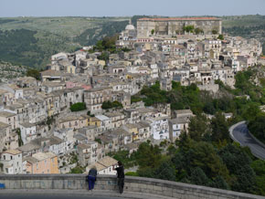 ragusa ibla tourist train