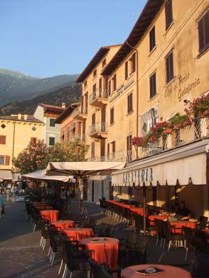 tourist bus malcesine 2023