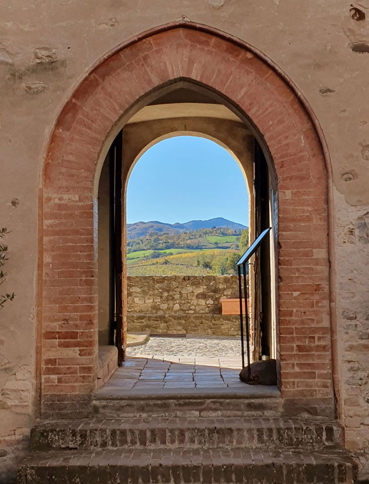 Castello di Torrechiara archway